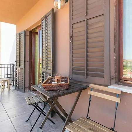 House Sole Pula